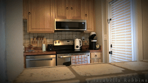 izzabellarobbins.com - Burglar Gets Overpowered and Sucked Off thumbnail